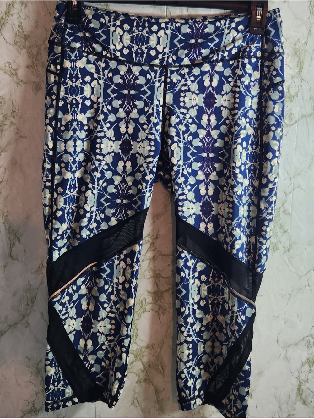 Donna Karan Blue and White Floral Leggings,Mesh Panels, Zip pocket!